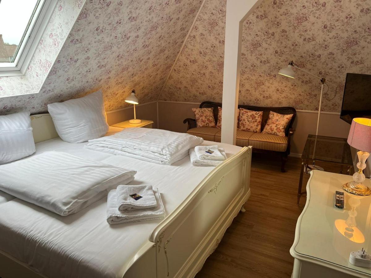 Studio-Apartment 29 Beim Saseler Markt Frisch Renoviert Hamburg-Harburg Exteriör bild